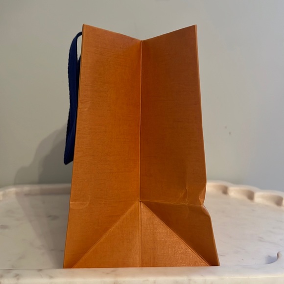 Louis Vuitton Shopping Bag - Picture 10 of 16